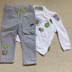 Toddler boy 2 piece set long sleeve t-shirt & linen pants 18mo (86 euro).